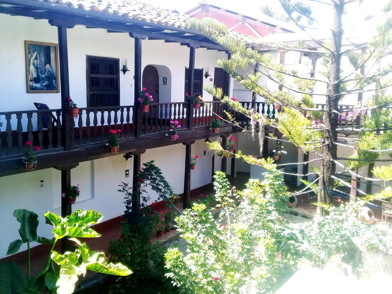 Fidelisima Hotel Chachapoyas Exteriör bild